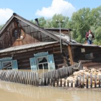 Население Алтая получило более 20 млн руб за имущество, пострадавшее от наводнения