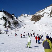 ДМС для горнолыжников могут включить в стоимость ски-пасса